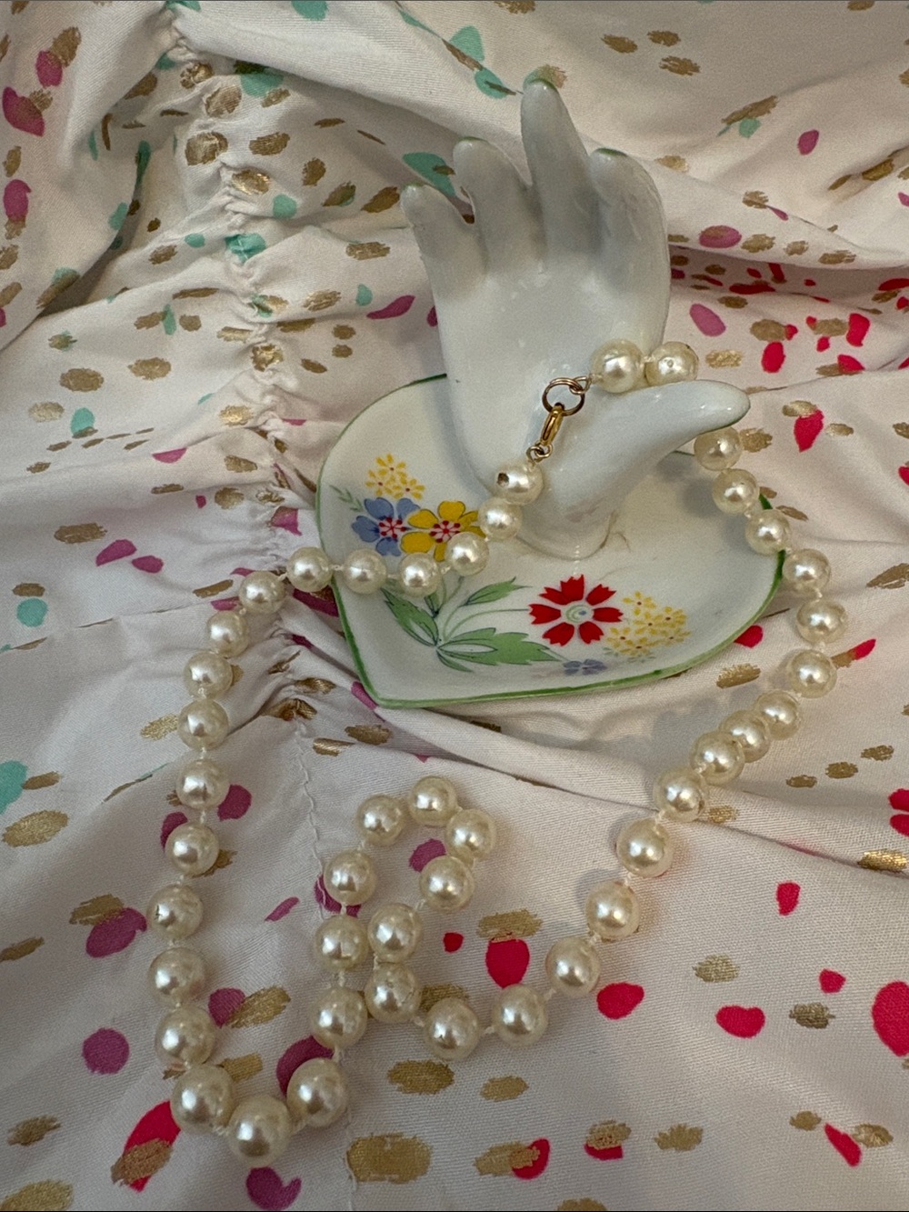 Multi-Color Pearl and Bead Necklace Set - Blue, Red, Navy, Cream entire Lot of 5 - Picture 2 of 9